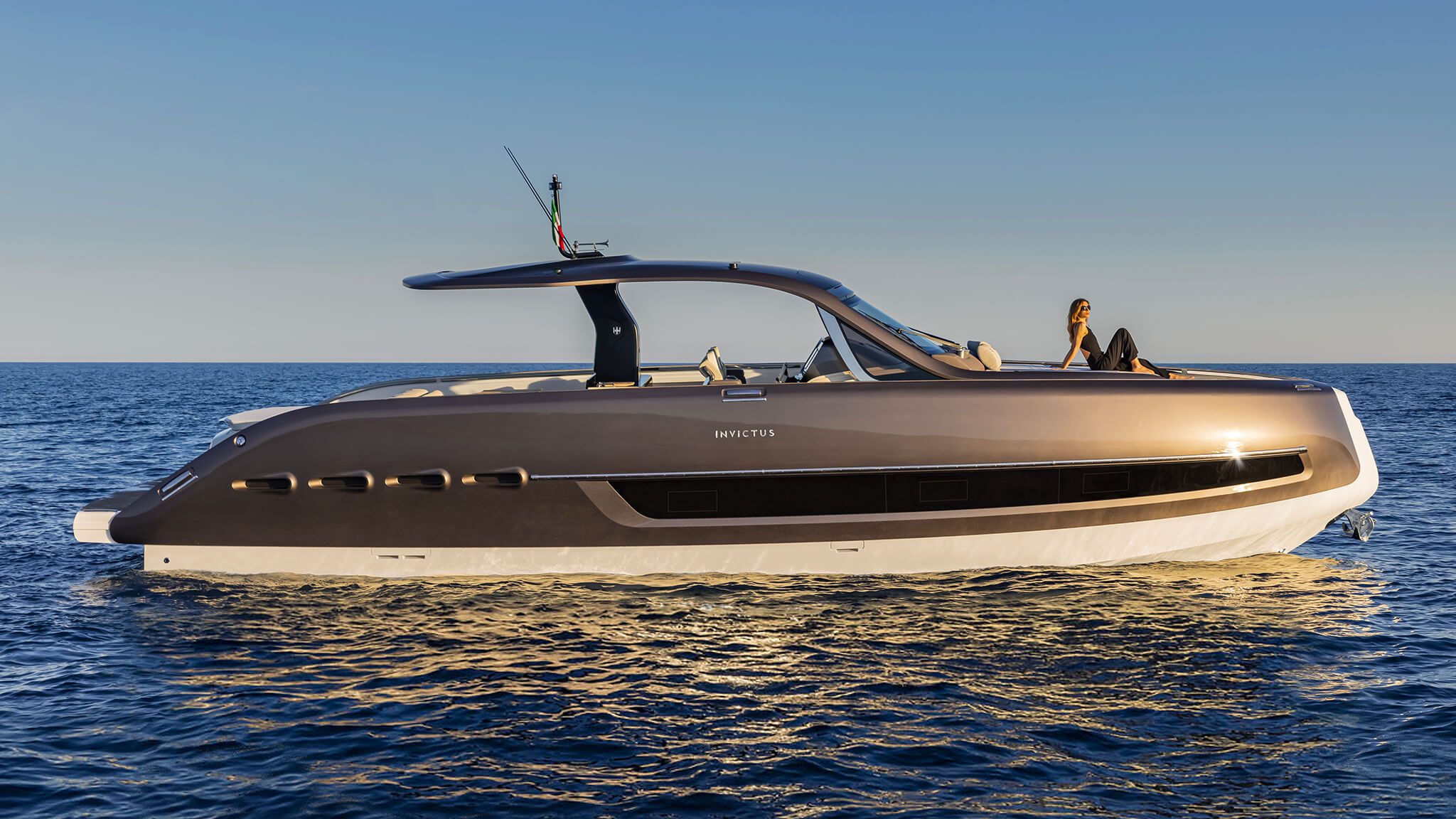 Invictus TT460