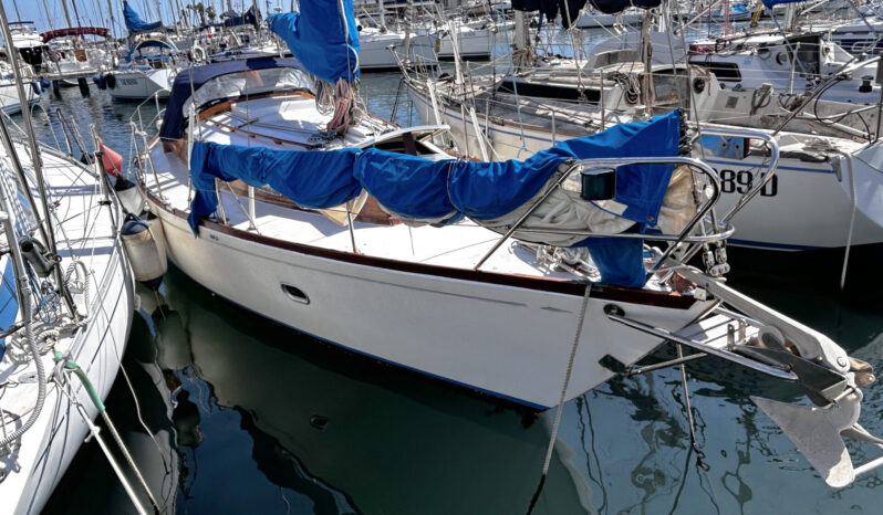 HALLBERG RASSY MISTRAL 33 pieno