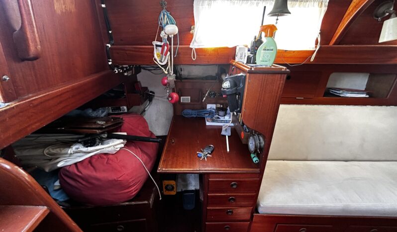 HALLBERG RASSY MISTRAL 33 pieno
